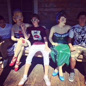 Meet your Posher, Christian